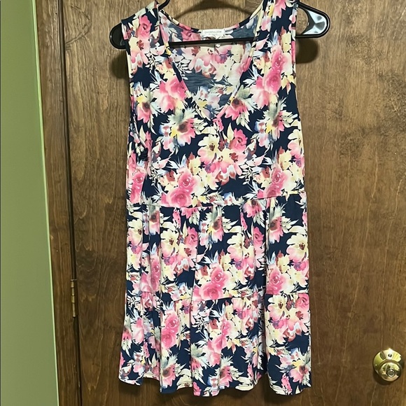 Chic Soul Floral Sleeveless Top - Picture 1 of 3